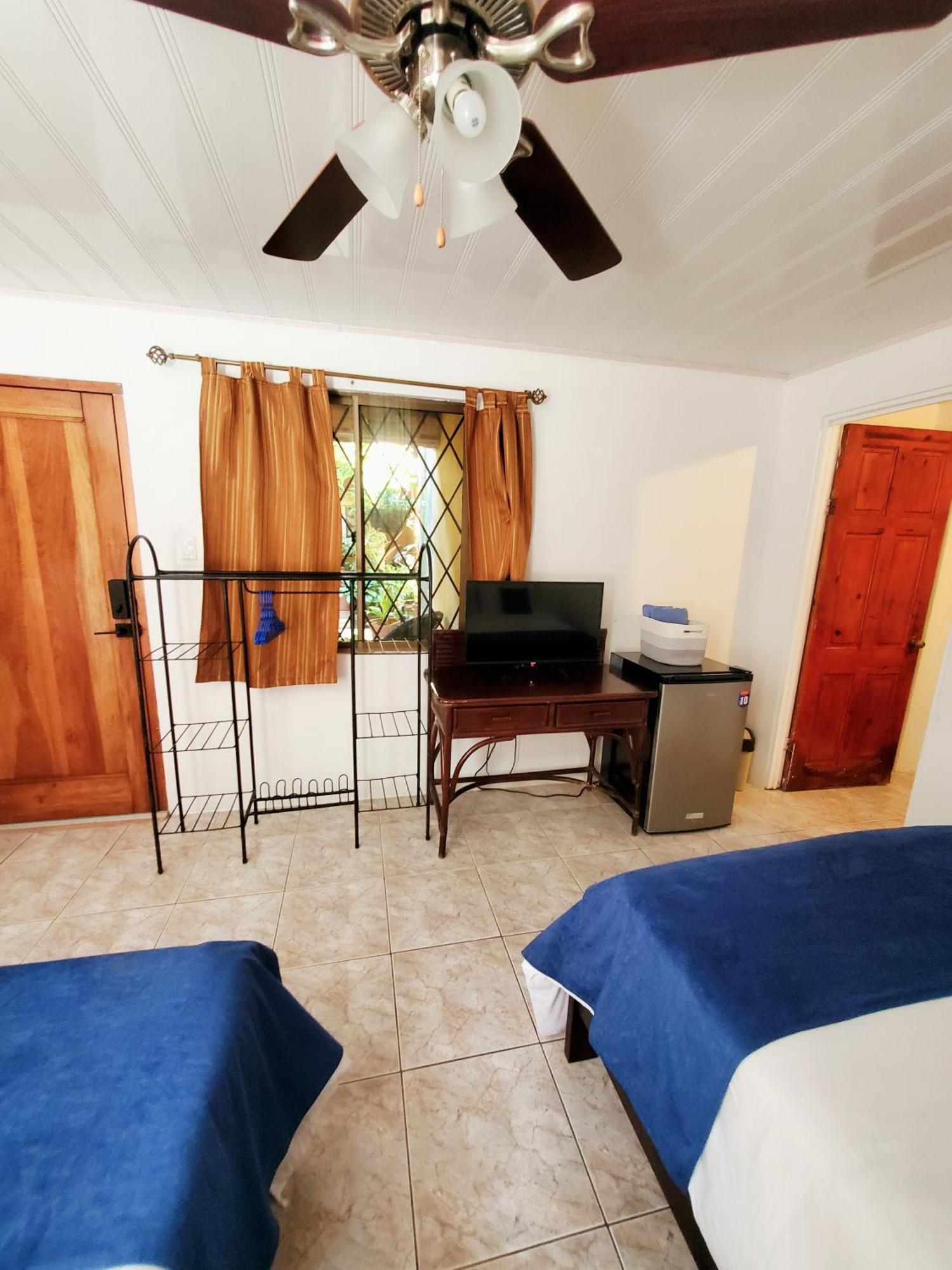 Hotel Villa Prats Manuel Antonio Ruang foto